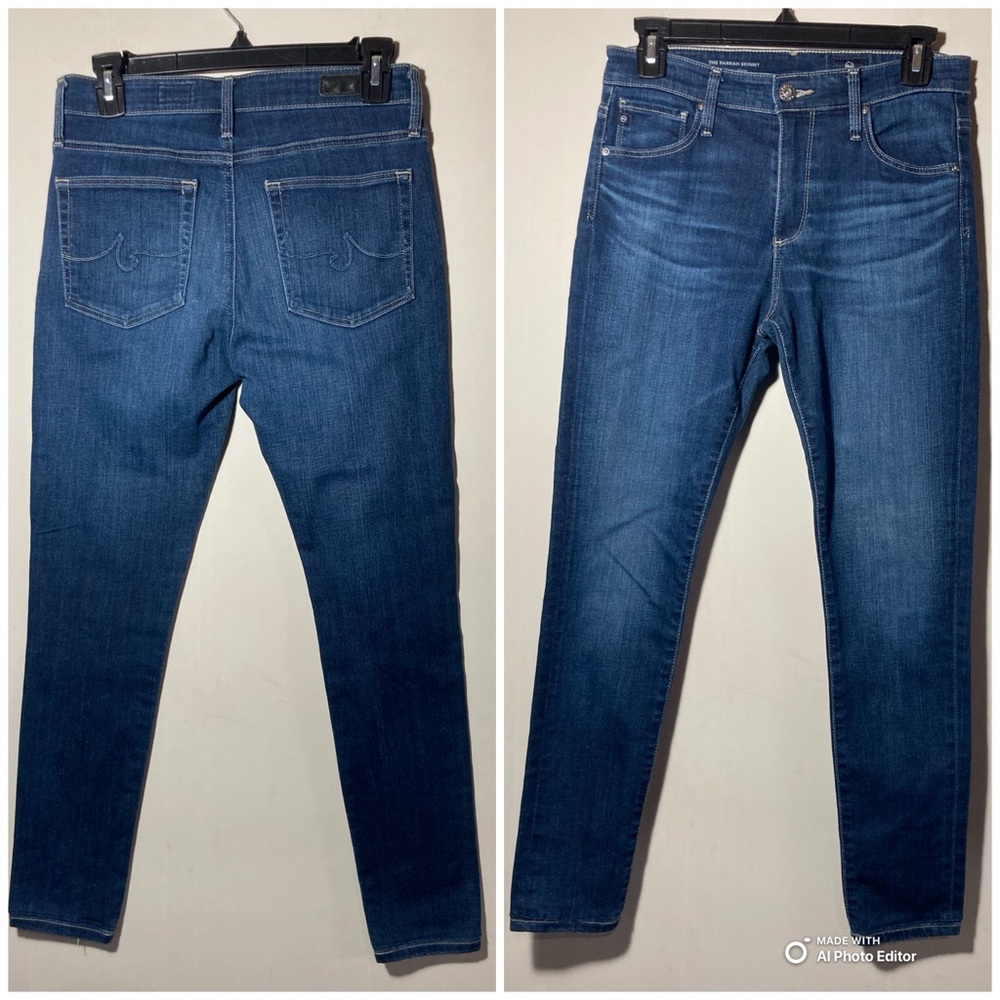 AG The Farrah High Rise Skinny Zipper/Button 26.5” Inseam Dark Blue Size 27R EUC